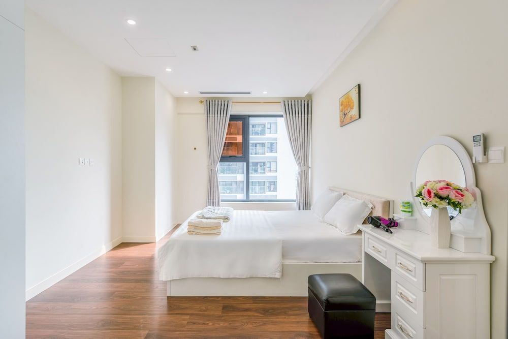 Luxury Apartment Imperia Luxury Apartment, 3 Bedrooms, Pool View, Garden Area 25