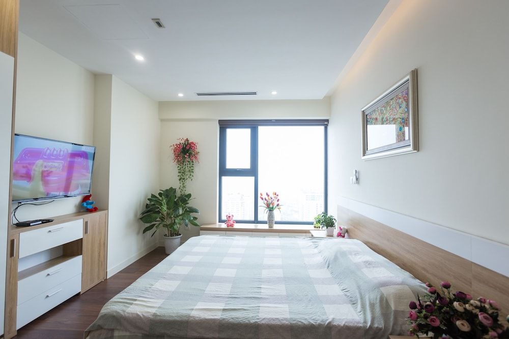 Luxury Apartment Imperia Luxury Apartment, 3 Bedrooms, Pool View, Garden Area 62