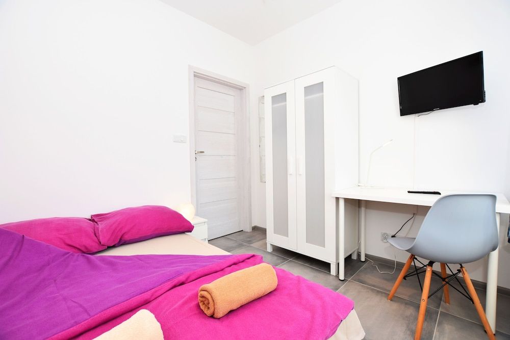 Double Room, Shared Bathroom (KuP2)