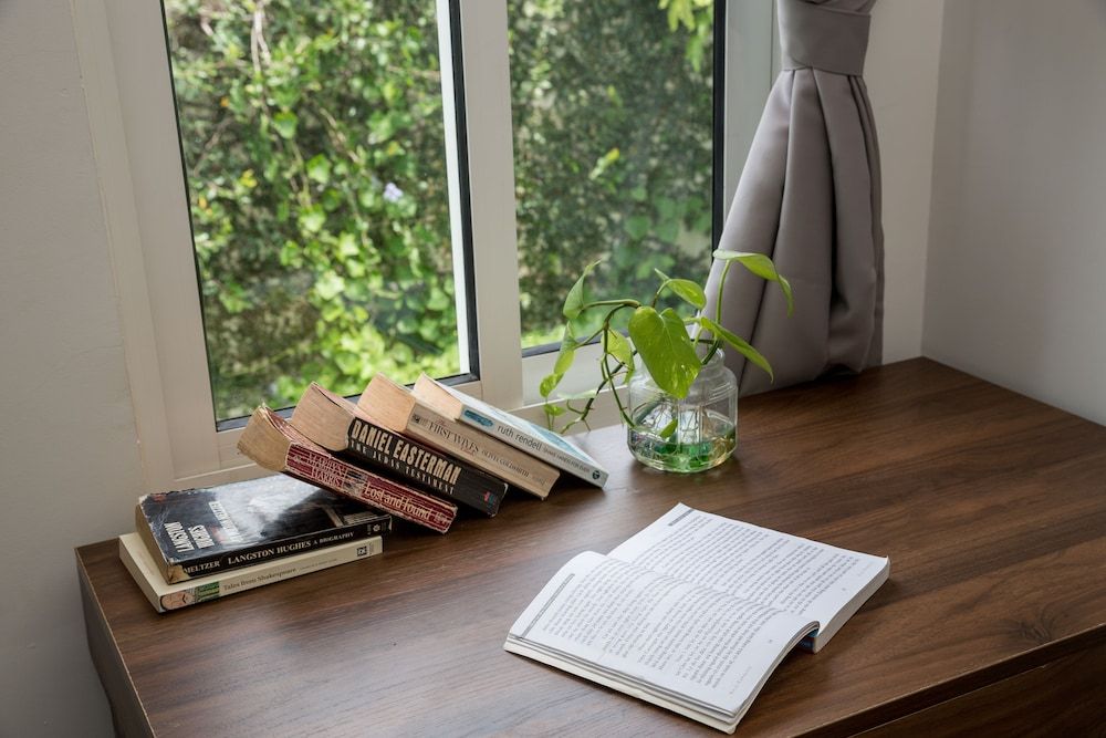 Nanu Garden House Boutique Deluxe Apartment, 2 Queen Beds, Garden View, Beachside 9