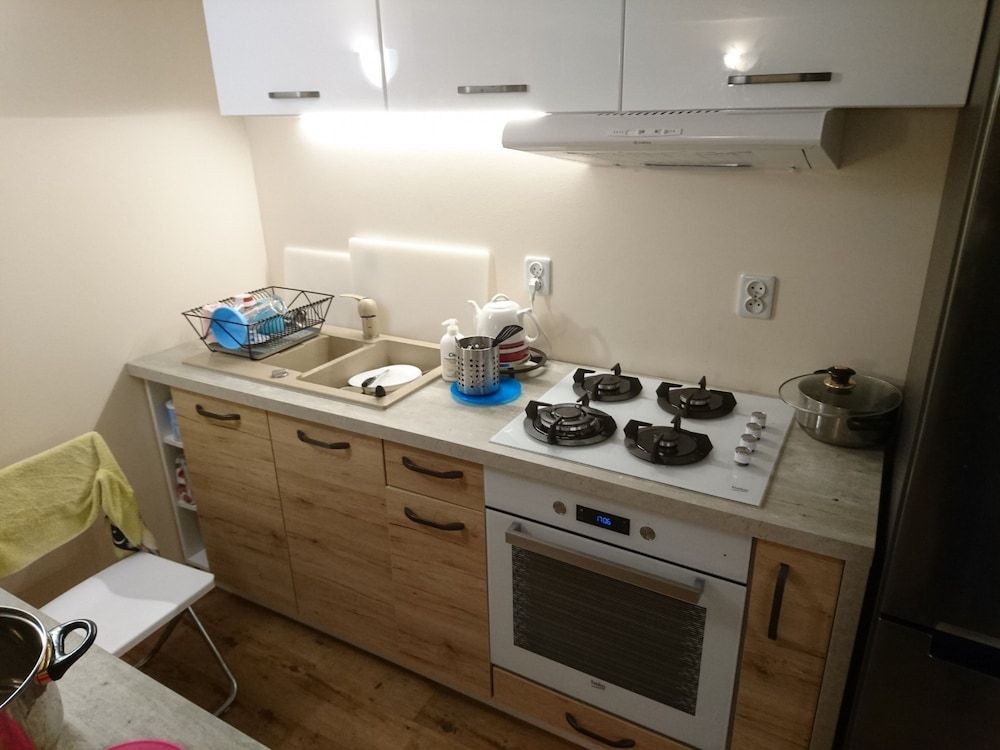 Triple Room, Shared Bathroom (07)