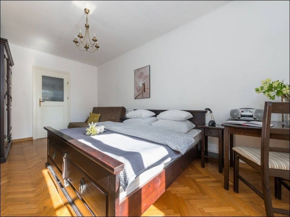 undefined P&O Apartments Miodowa 3 3
