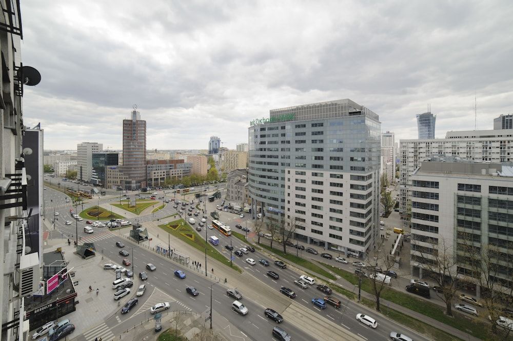 undefined Art&Apart 2