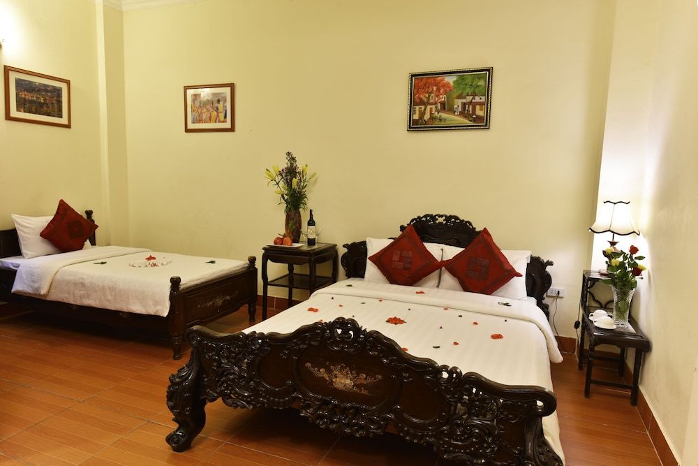 Ibiz City Hostel Deluxe Triple Room