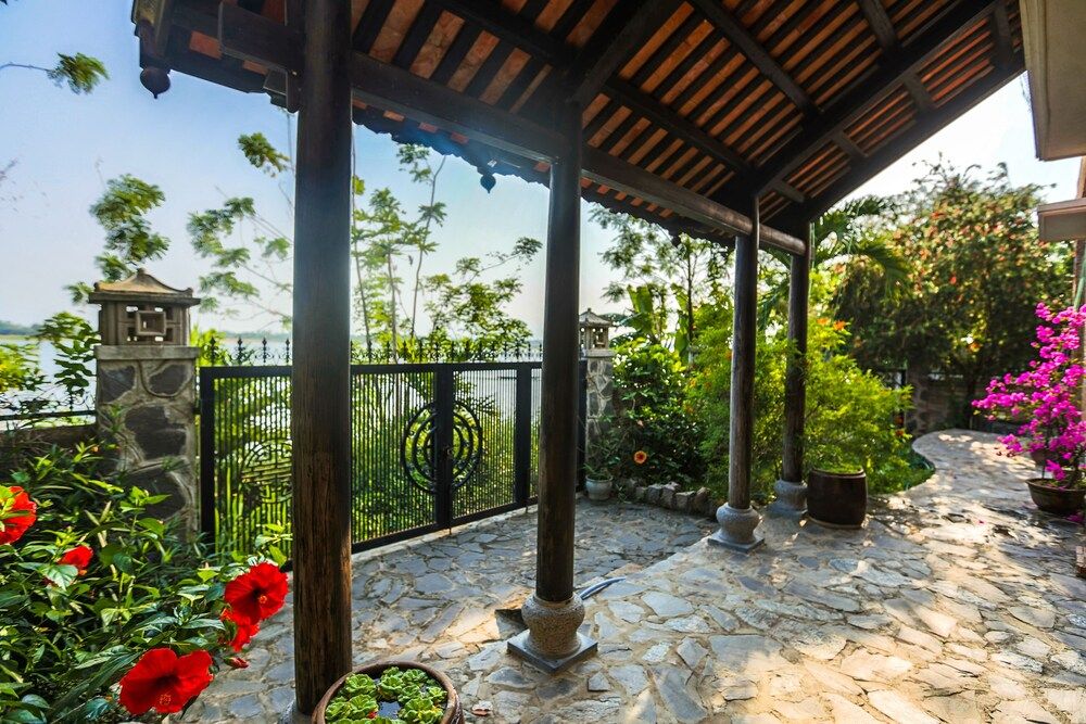 undefined The Faifoo House 7