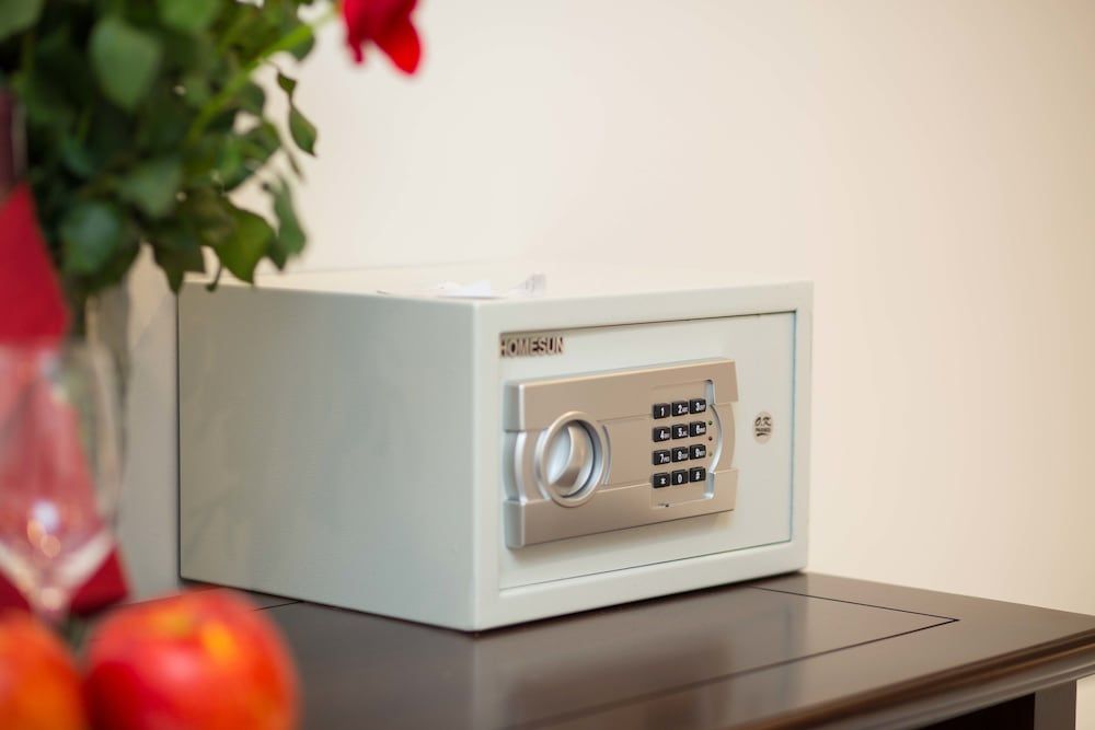 undefined Golden Sail Hotel 6