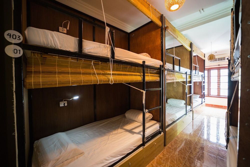 undefined Ubuntu Hostel 10