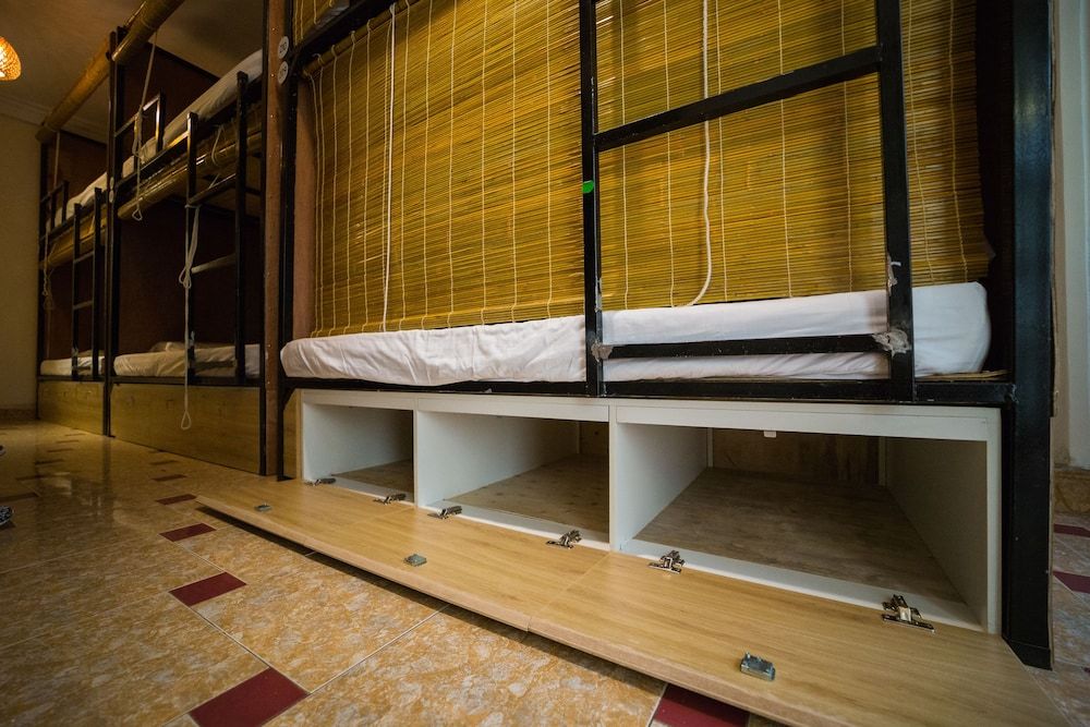 undefined Ubuntu Hostel 8