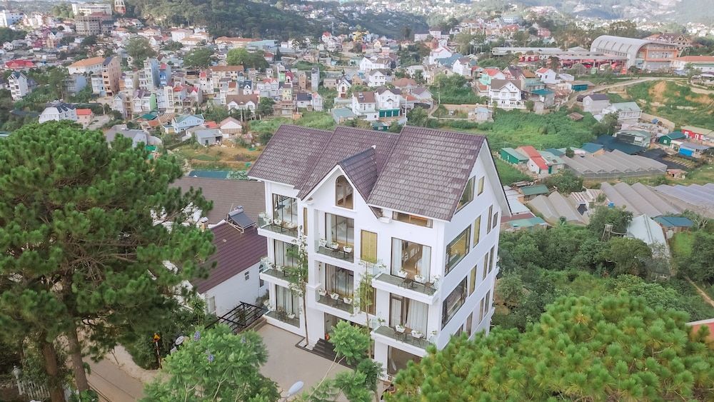 undefined Dalat Home 7