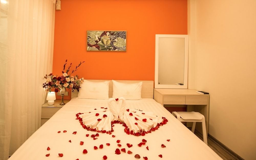 undefined Golden hotel 3