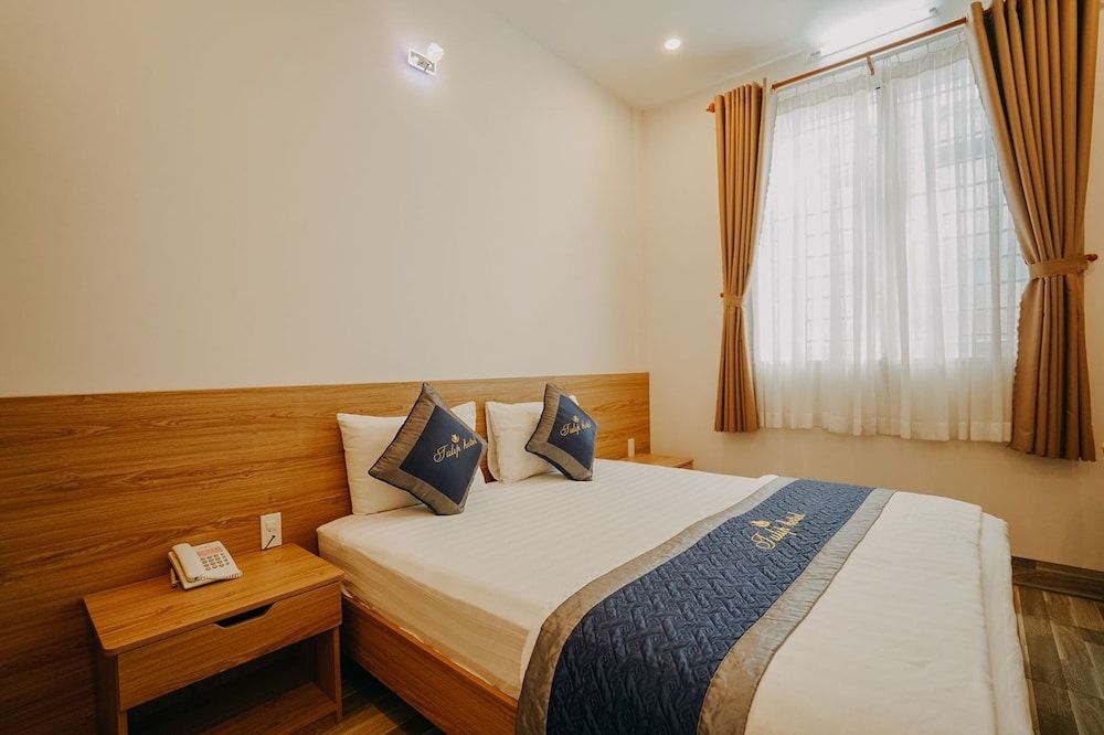 Tulip Hotel Can Tho Superior Double Room