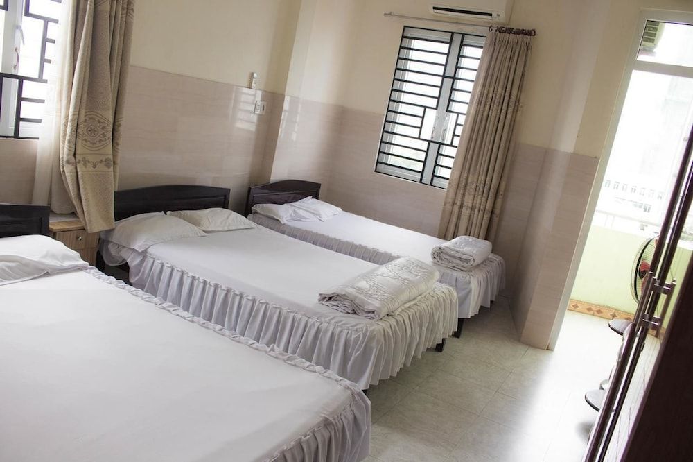 undefined Hung Binh hotel 8