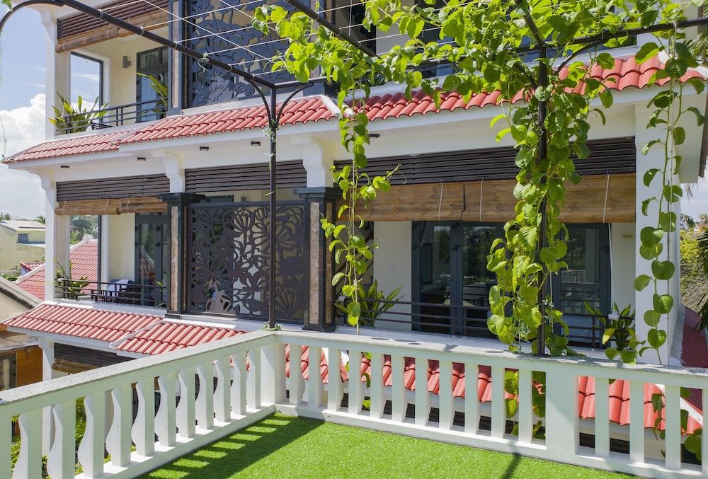 River Waves Villa Deluxe Double Room, Balcony, River View 4