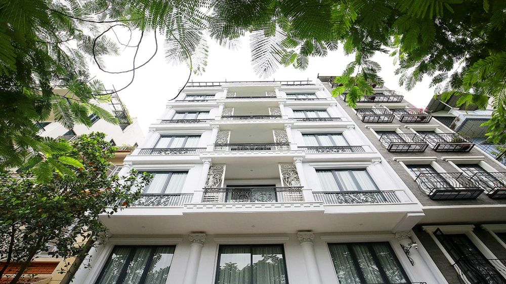 undefined ARL Trinh Cong Son Hotel 5