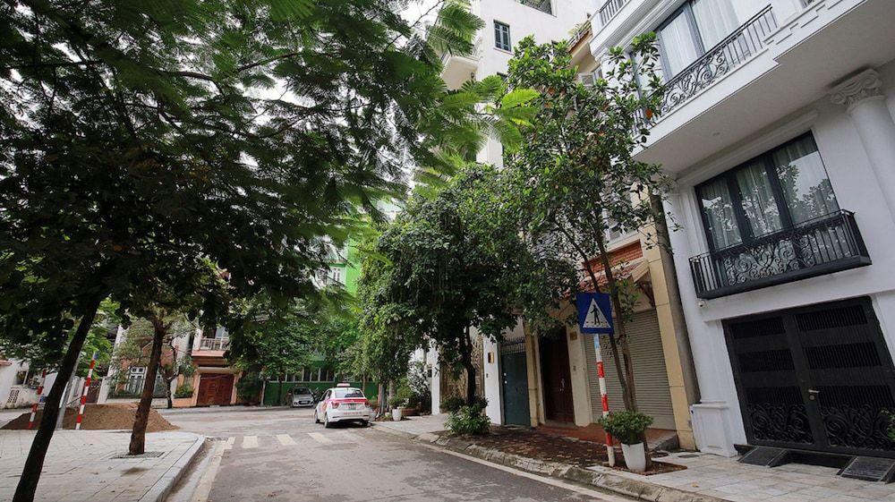 undefined ARL Trinh Cong Son Hotel 4