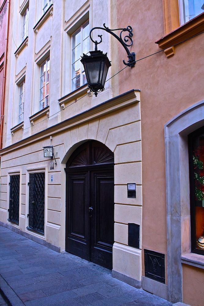 undefined Old Town Snug 9