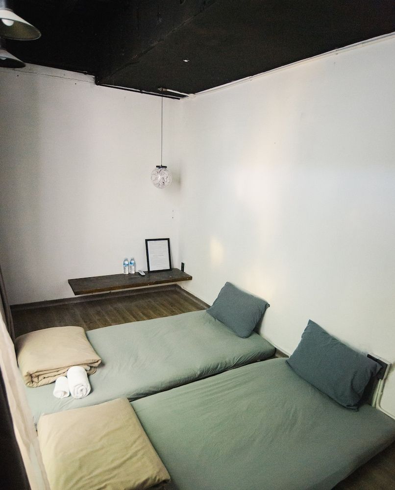 undefined The Secret Garden - Hostel 5