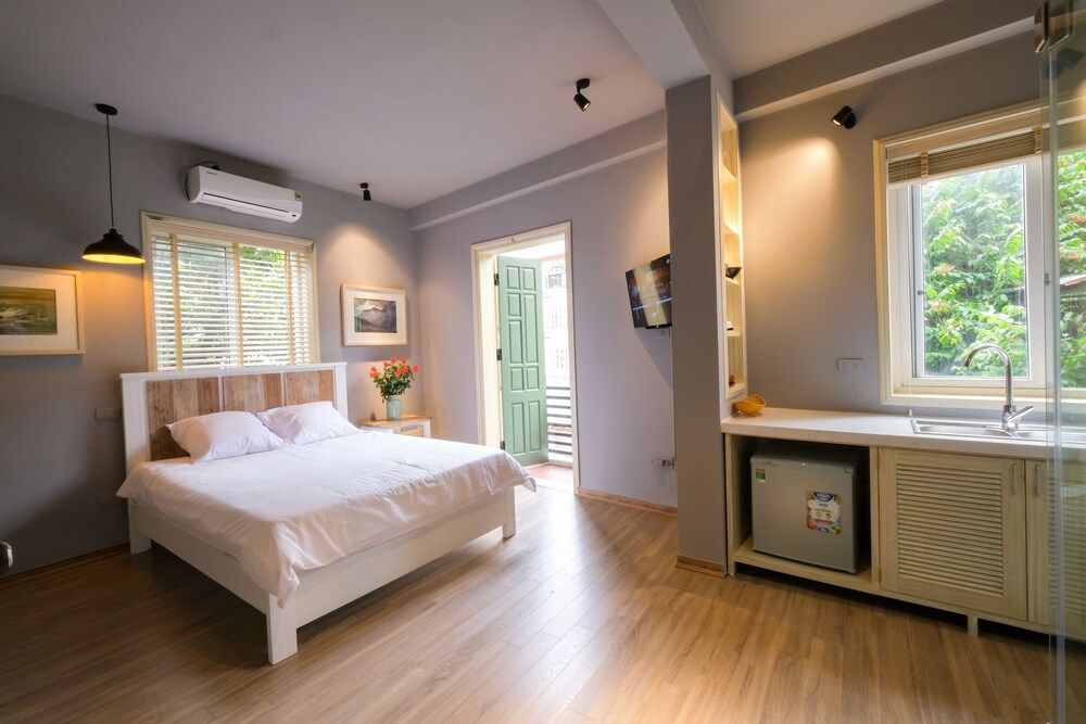 undefined Le Petit Hanoi 8