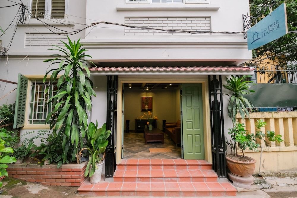 undefined Le Petit Hanoi 3