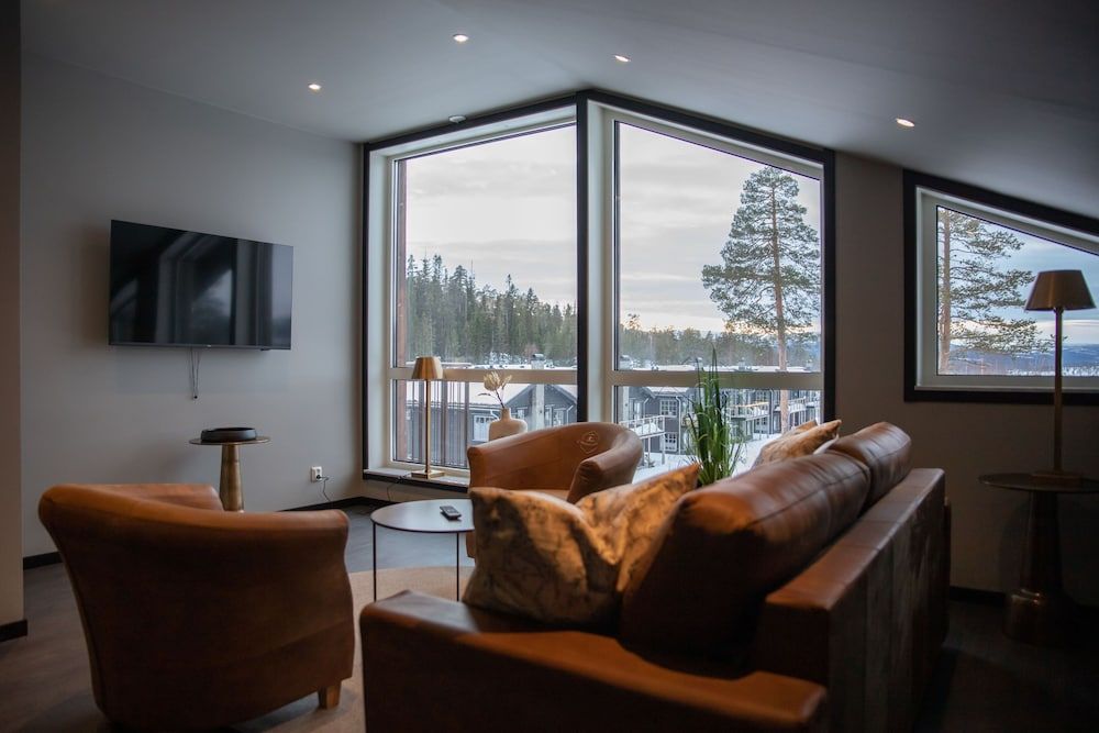 Mountain Lodge Deluxe Suite, Multiple Beds 3