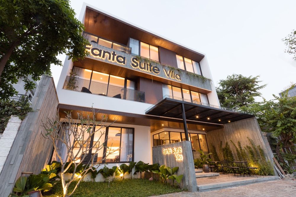 undefined Fanta Suite Villa 8