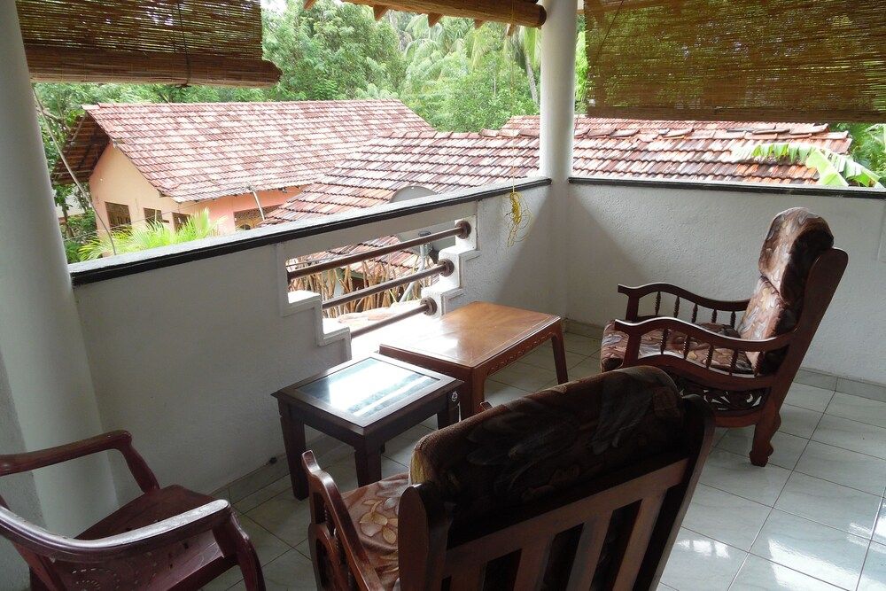 Talalla BnB Standard Double Room, 1 Queen Bed, Garden View 7