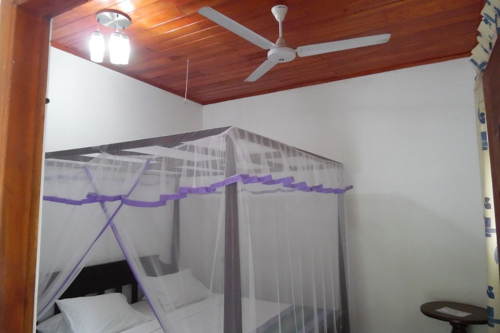 Talalla BnB Standard Double Room, 1 Queen Bed, Garden View 8