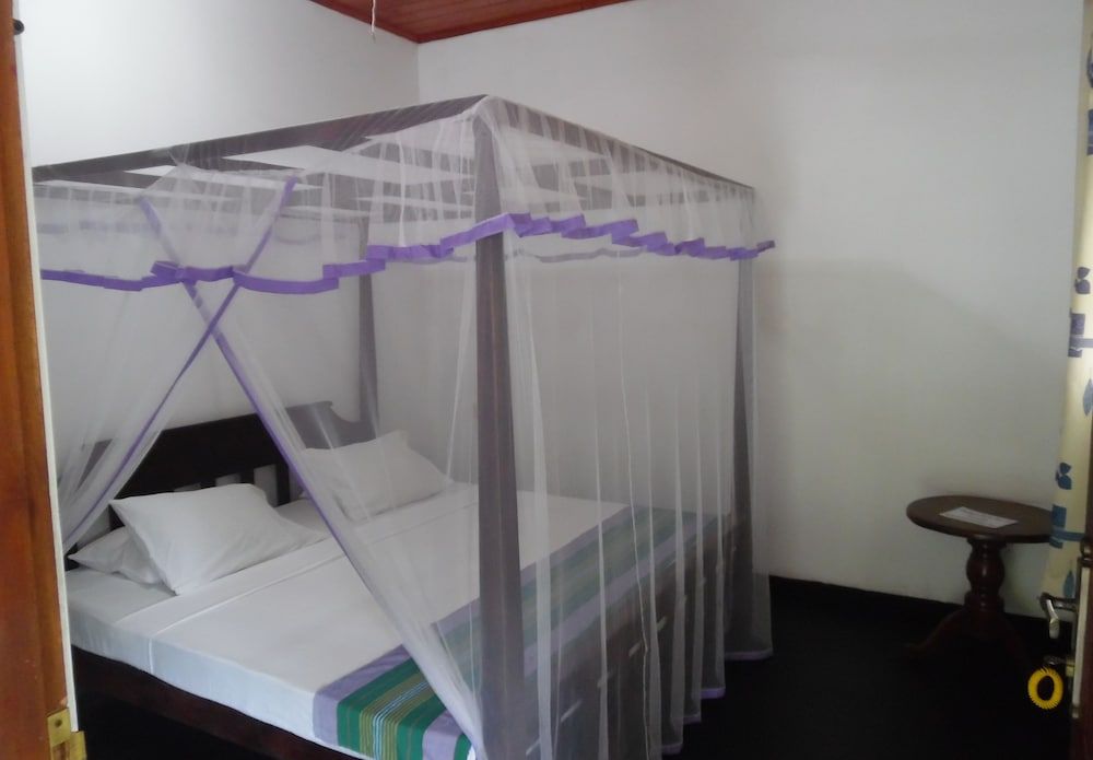 Talalla BnB Standard Double Room, 1 Queen Bed, Garden View 2