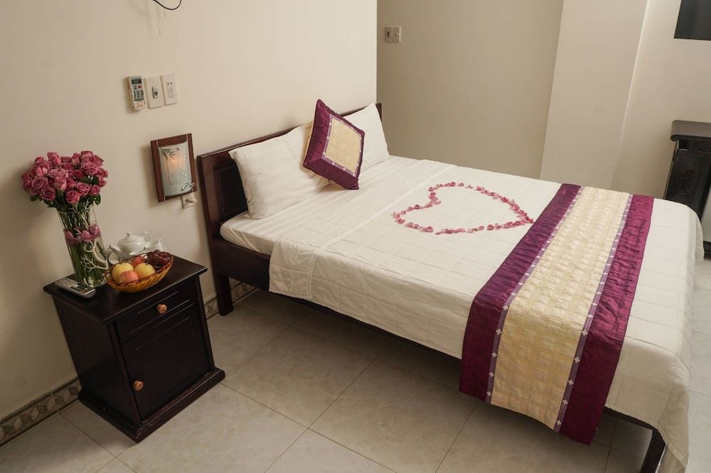 undefined Gina Hotel