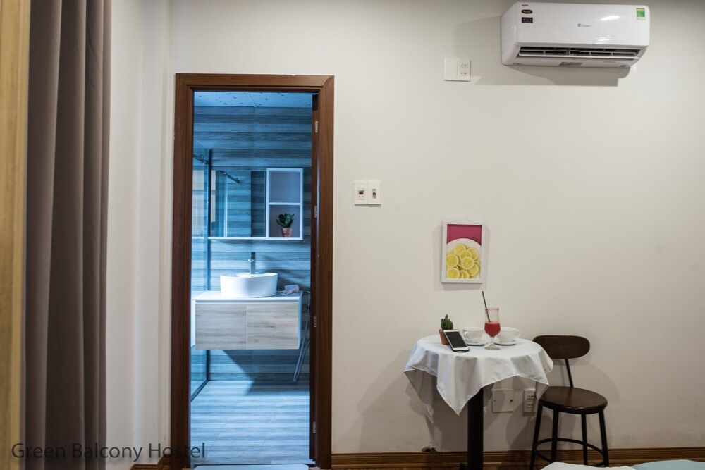 undefined Green Balcony Hostel & Coffee 9