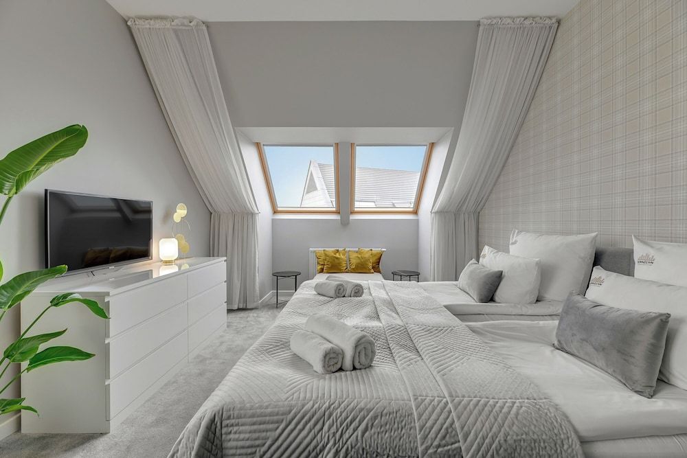 Family Apartment, Multiple Beds, City View