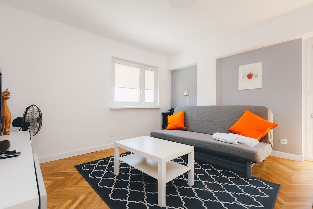 ShortStayPoland Aleja Solidarności - B61 Apartment 11