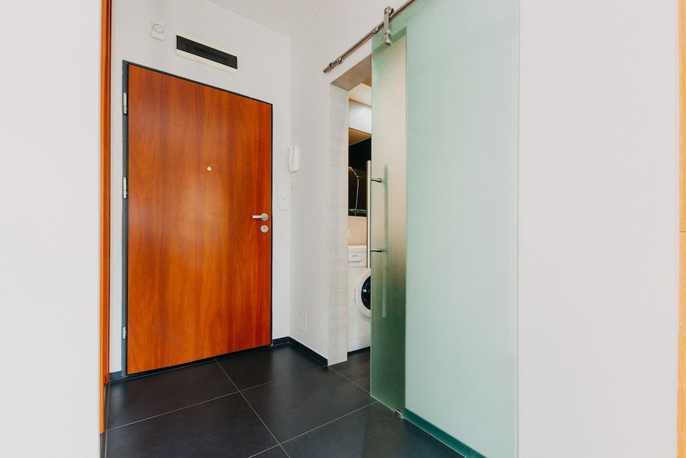 ShortStayPoland Chełmska - B5 Business Apartment, 1 Queen Bed with Sofa bed, Non Smoking, City View 7