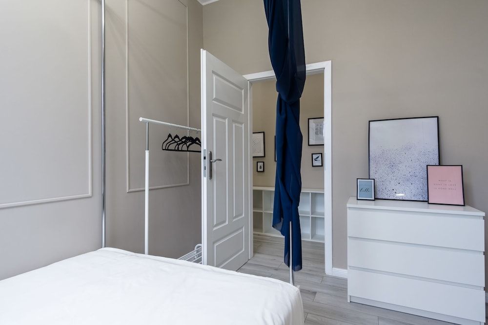 undefined Elite Apartments King Size Old Town 7