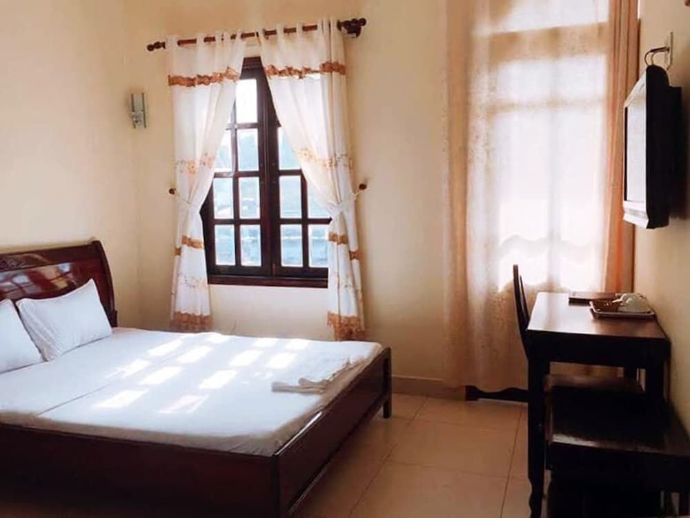 undefined Minh Hong Hotel 2