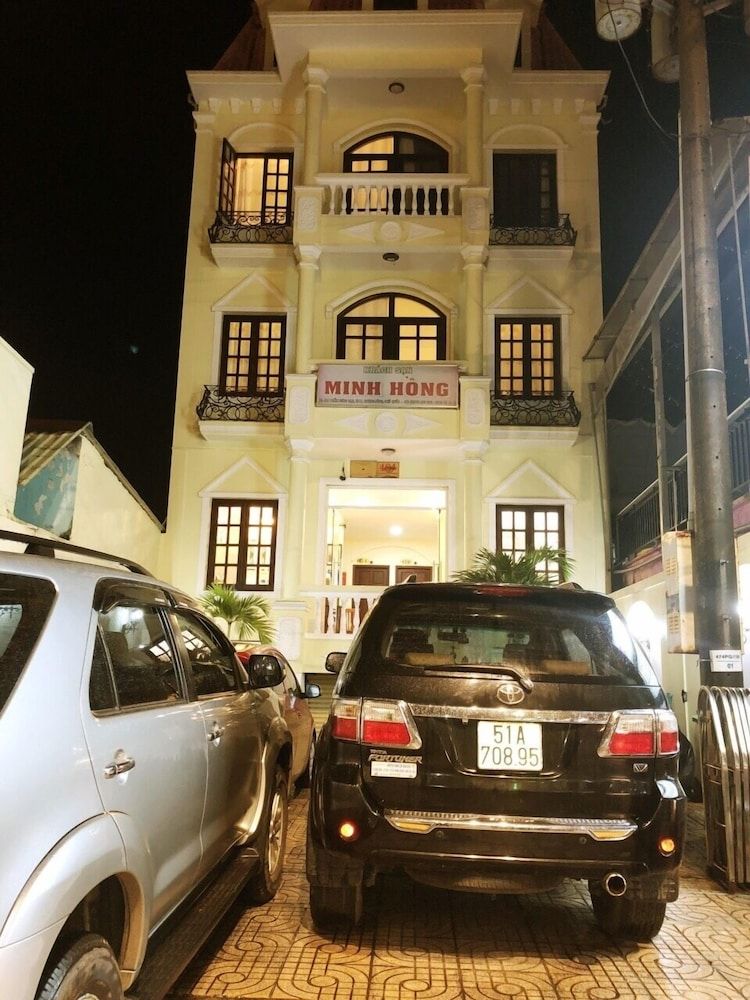 undefined Minh Hong Hotel 4