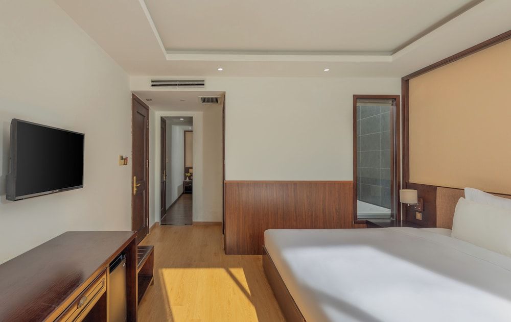 undefined Palazzo Da Nang Beach Hotel 10