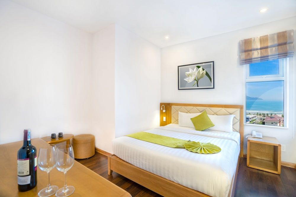 undefined Ronal Hotel 3