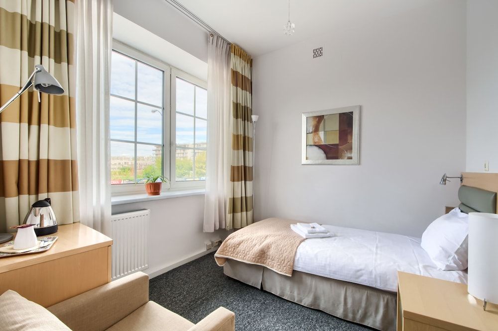 undefined 404 Rooms Wilanowska 3