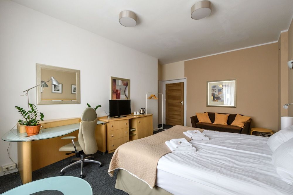 undefined 404 Rooms Wilanowska 7