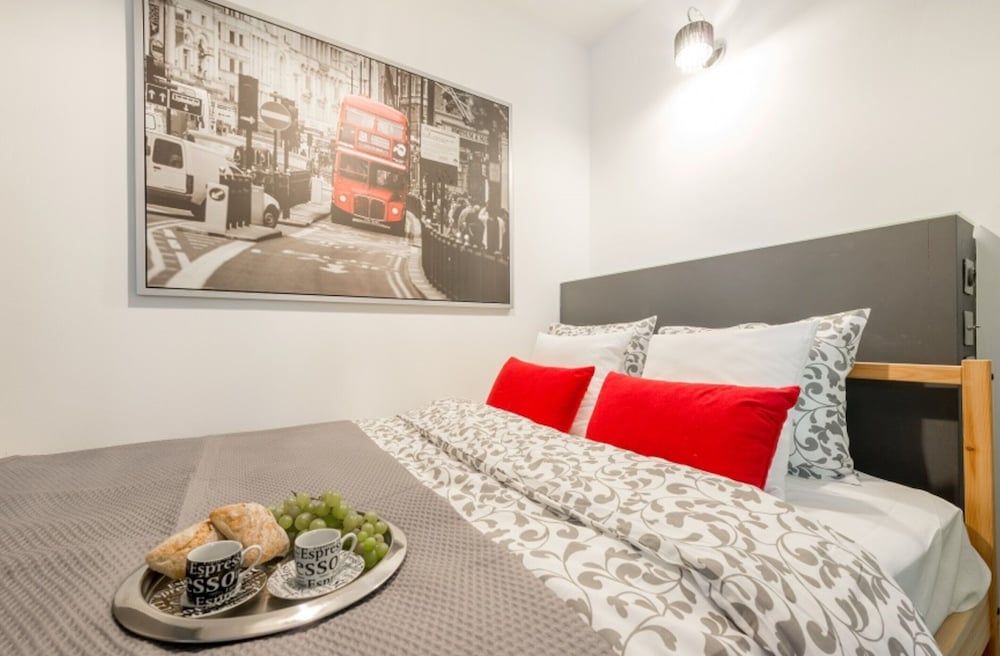 undefined P&O Apartments Emilii Plater 2 4