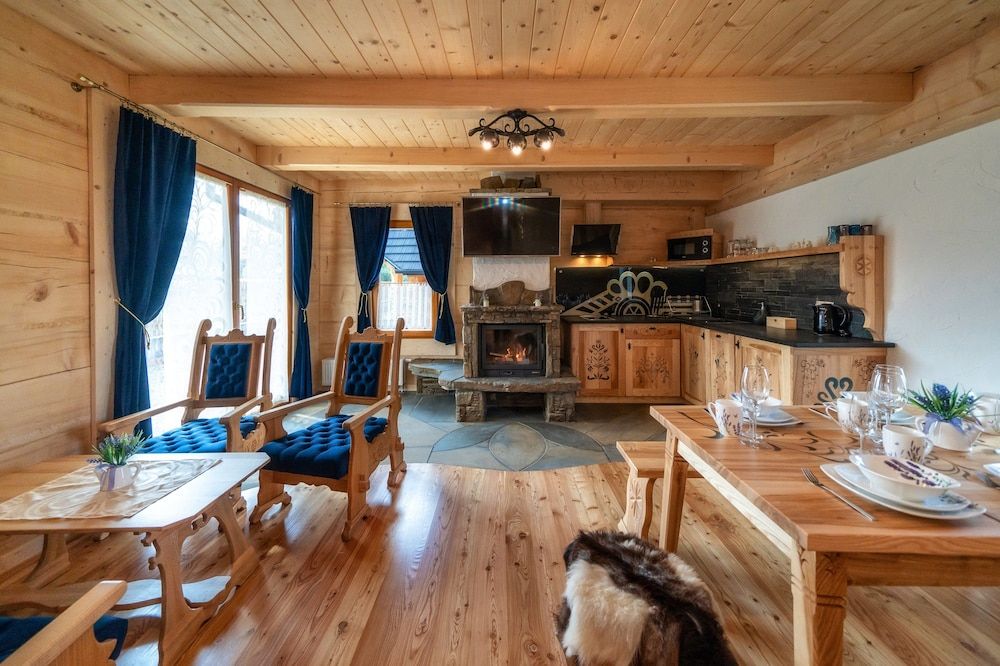 Luxury Chalet, Multiple Beds, Non Smoking, Mountain View