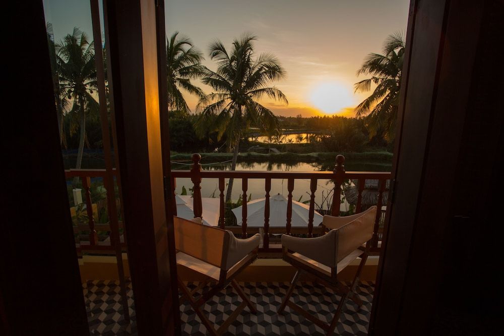 An Sen Boutique Villas Standard Room, Pool View 7