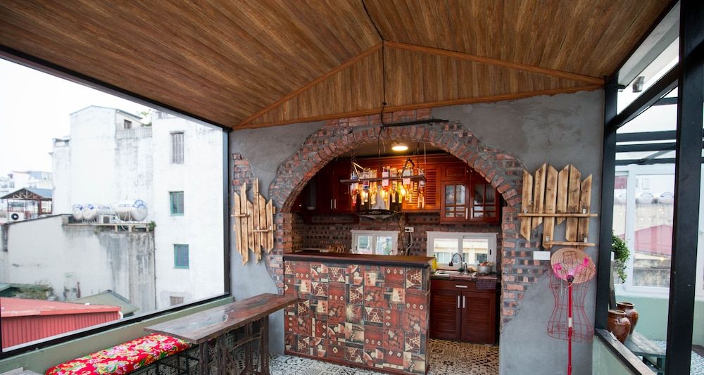 undefined Halley Hostel 8