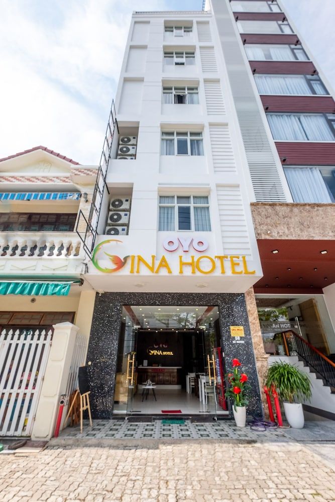 undefined OYO 117 Gina Hotel