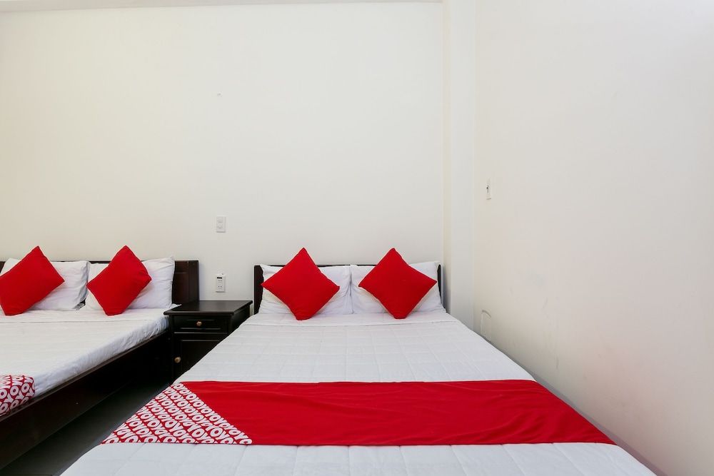 undefined OYO 117 Gina Hotel 8