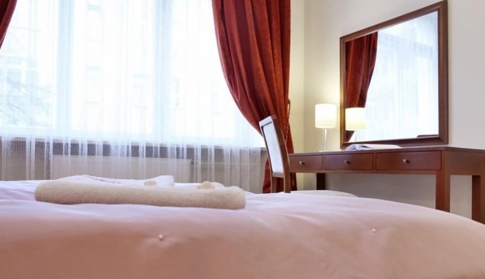 undefined P&O Apartments Niemcewicza 8