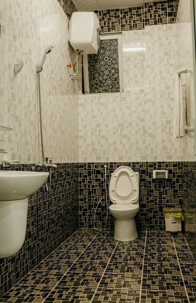 Levit'ss Quadruple Room, Shared Bathroom, City View 8