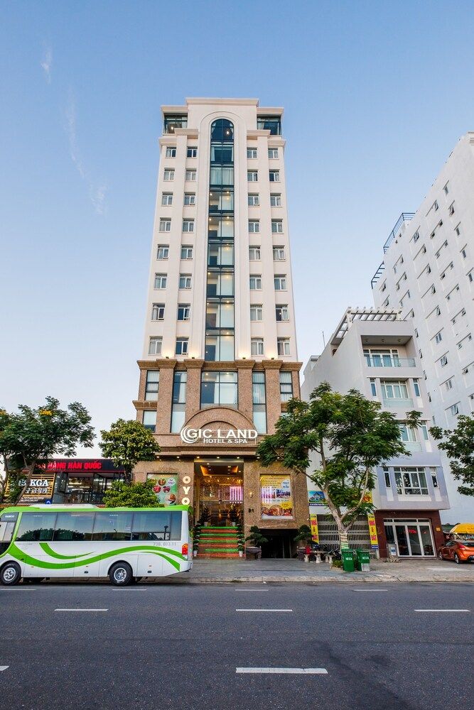 undefined OYO 122 GIC Land Hotel