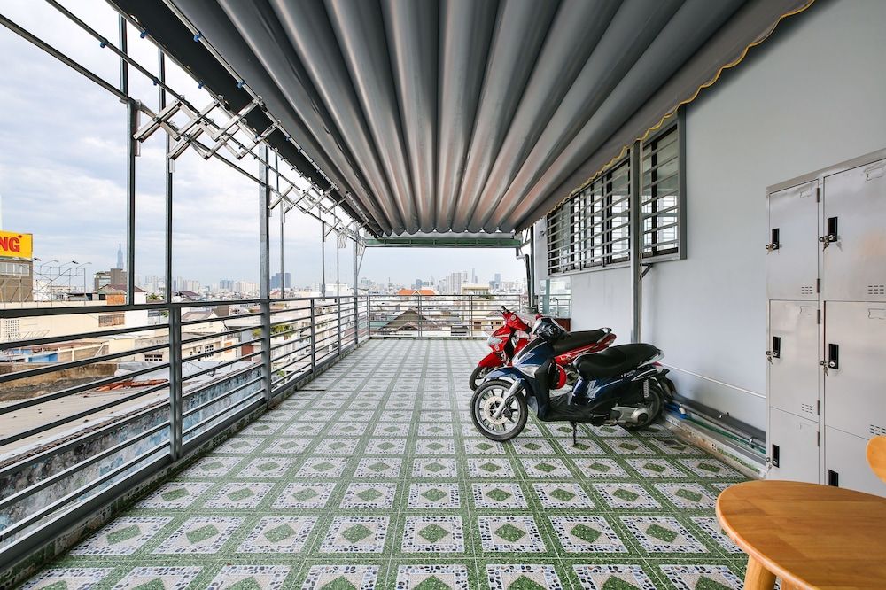 undefined Goldstay 218 6